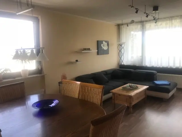 Kapitalanlage oder Eigennutz: Attraktive Eigentumswohnung mit EBK, Möbeln, Balkon & Tiefgaragenplatz